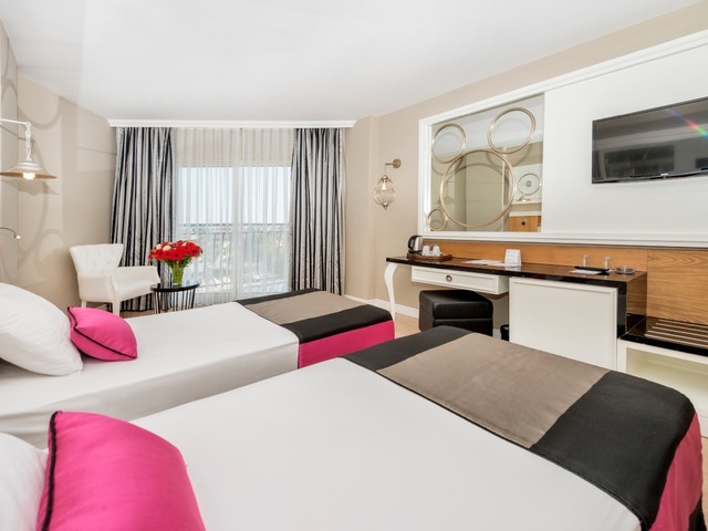 фото отеля Serenis изображение №5