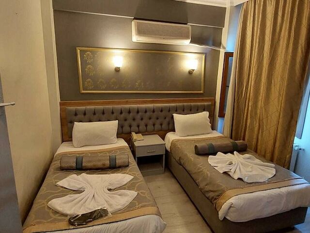 фото отеля Paris Hotel Cafe Restaurant изображение №17