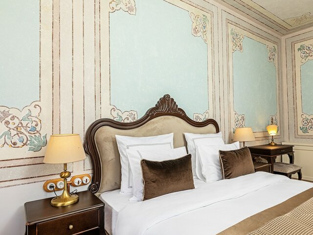 фото Meroddi Barnathan изображение №30