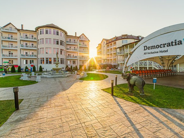 фото отеля Democratia (Демократия) изображение №21