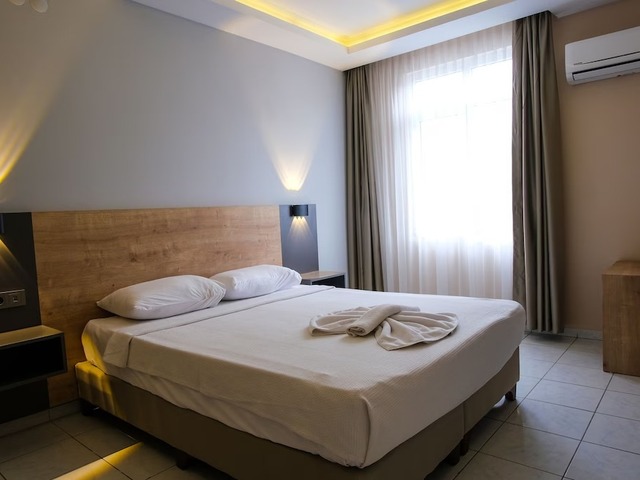 фото Alanya Risus Park (ex. Millenium Park; Huska Plaza) изображение №6