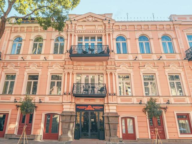 фото отеля Heritage Hotel And Suites изображение №1