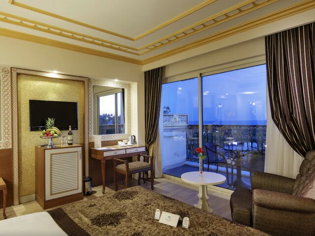 фотографии Crystal Palace Luxury Resort & Spa изображение №4