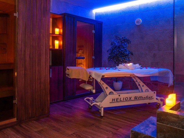 фото отеля Kailas Park & Spa (Кайлас Парк и СПА) изображение №41