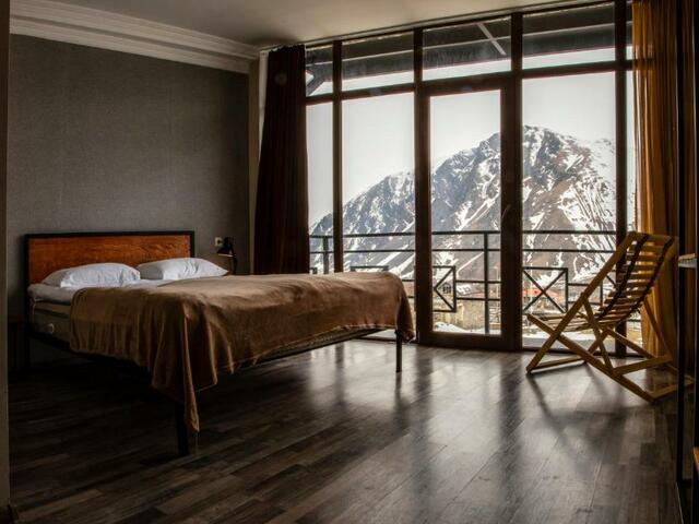 Rooms Hotel Kazbegi Гергети