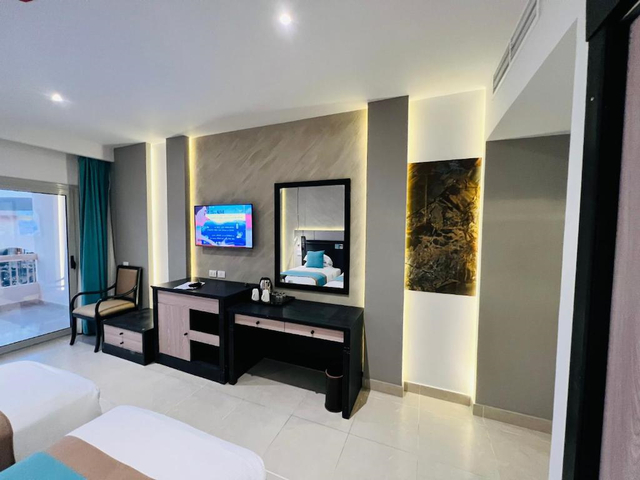 фотографии Long Beach Resort изображение №76