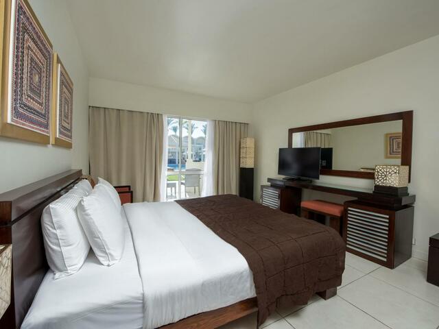 фото отеля Reef Oasis Beach Resort изображение №53