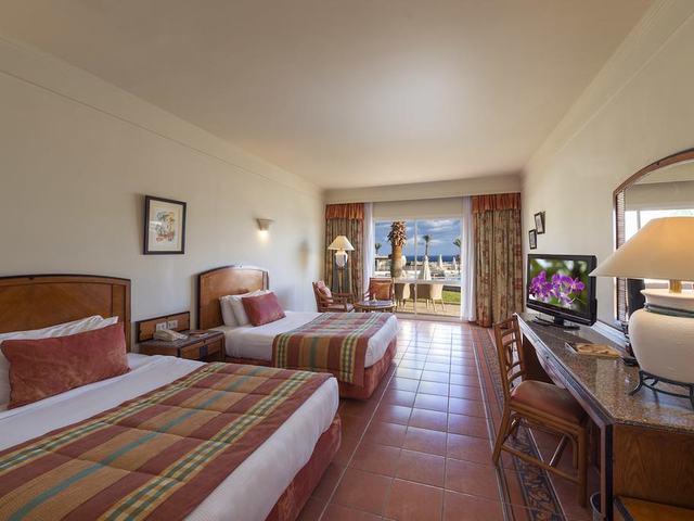 фото отеля Reef Oasis Beach Resort изображение №49