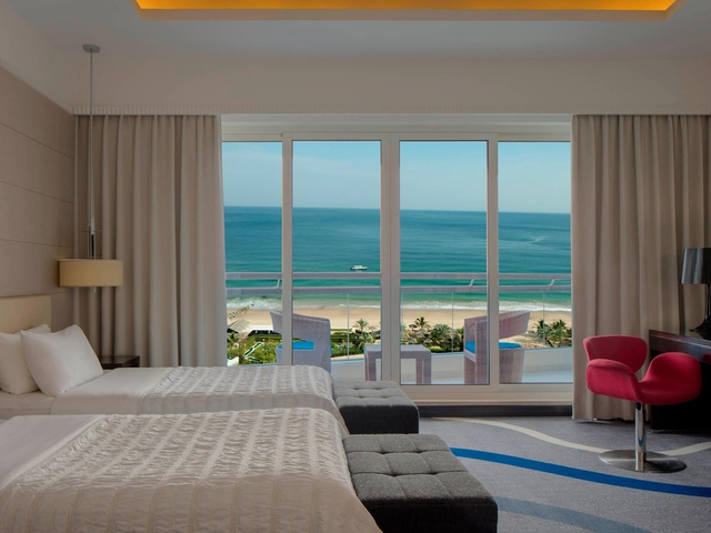 фото отеля Le Meridien Al Aqah Beach Resort изображение №5