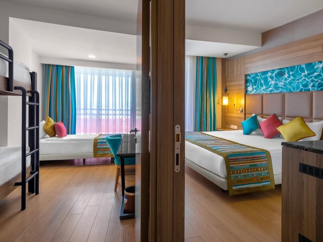 фото отеля Long Beach изображение №41