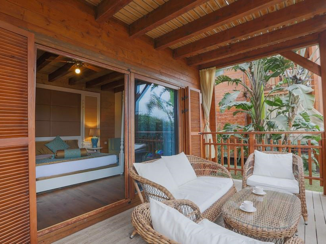 фотографии отеля Long Beach изображение №7