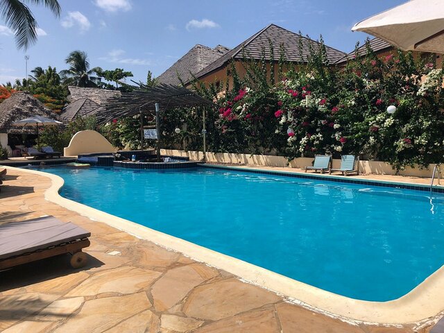 Mr. Kahawa Waterfront Suites (ex. The Waterfront Zanzibar Beach Hotel)