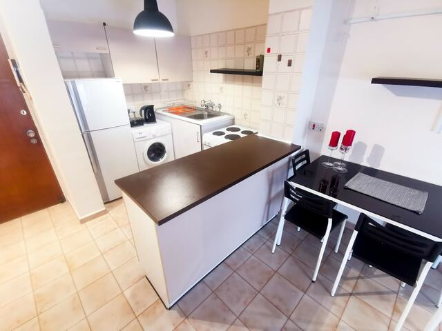 фото отеля Flirty Flamingo Seaview Apartment изображение №9