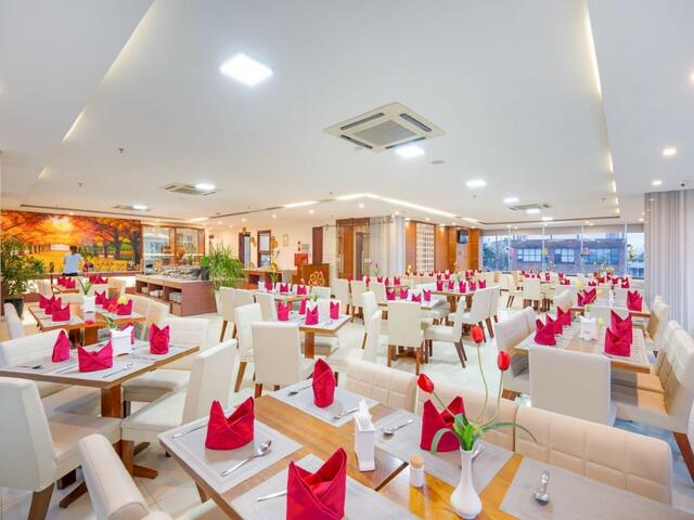 фотографии Capital O 1176 Gemma Hotel & Apartment изображение №20