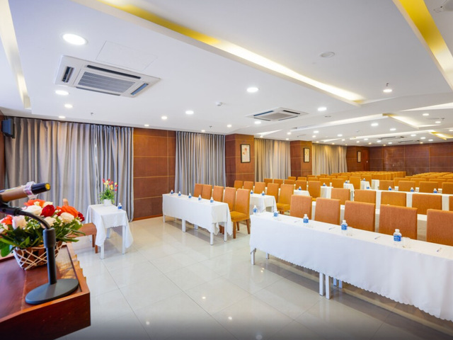 фото Capital O 1176 Gemma Hotel & Apartment изображение №6