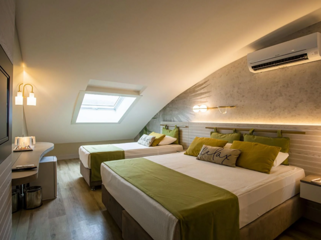 фото отеля Side Square изображение №13