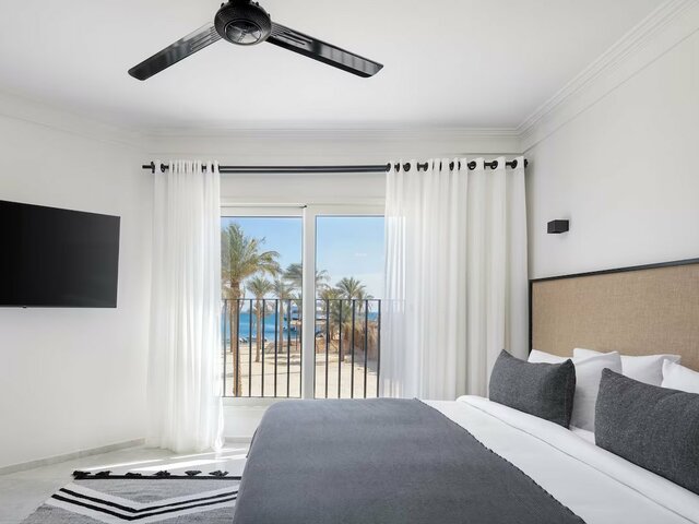 фото отеля Serry Beach Resort изображение №49