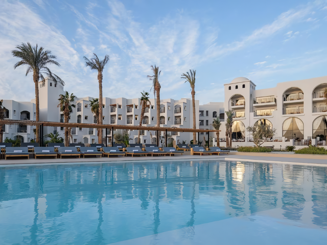 фото отеля Serry Beach Resort изображение №1