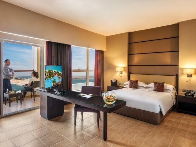фото отеля Khalidiya Palace Rayhaan by Rotana, Abu Dhabi изображение №29