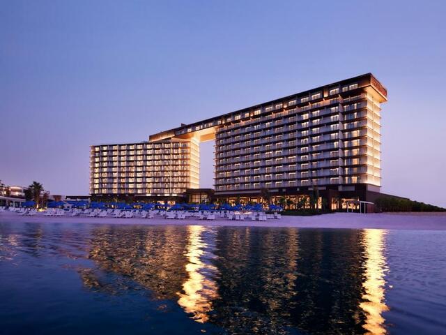 фото отеля Movenpick Resort Al Marjan Island изображение №49