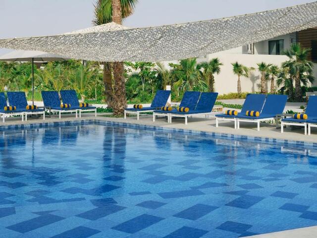фото отеля Movenpick Resort Al Marjan Island изображение №21