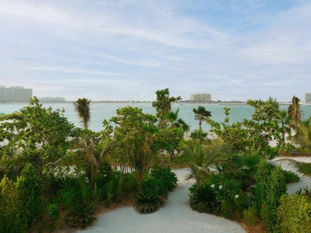 фото отеля Movenpick Resort Al Marjan Island изображение №17