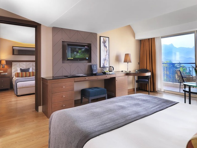 фотографии отеля Imperial Turkiz Resort (ex. Turkiz Resort; Queen’s Park Turkiz; Palmet Turkiz; Sensimar Turkiz Kemer Marina & Spa) изображение №11