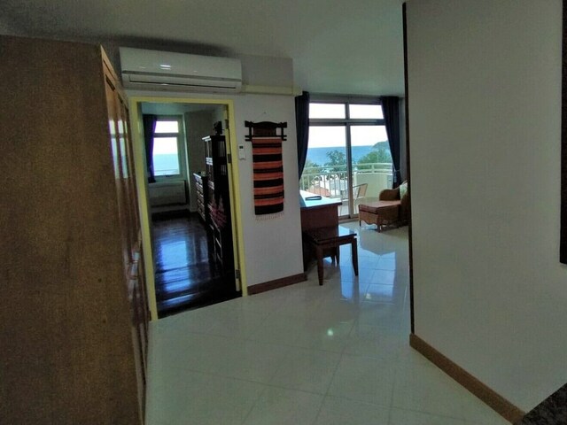 фото отеля 9B Spacious Sea View Apartment Karon Beach Front изображение №21