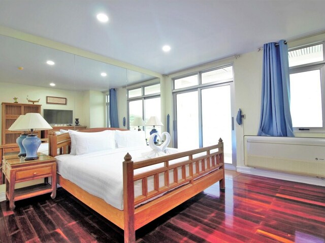 фотографии отеля 9B Spacious Sea View Apartment Karon Beach Front изображение №19