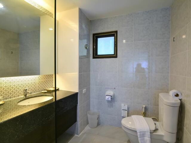 фото отеля Tipa Resort Hotel (ex. Ocean Garden View) изображение №5