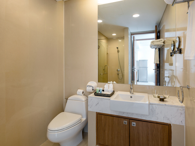 фото Splash Beach Resort (ex. Grand West Sands Resort & Villas; Centara West Sands Phuket) изображение №110