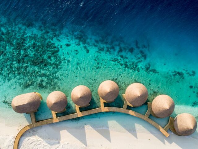 фотографии отеля Intercontinental Maldives Maamunagau Resort изображение №11
