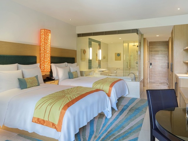 фото отеля Renaissance Phuket Resort & Spa изображение №13