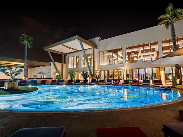 фотографии Fuwairit Kite Beach, Tapestry Collection By Hilton изображение №32