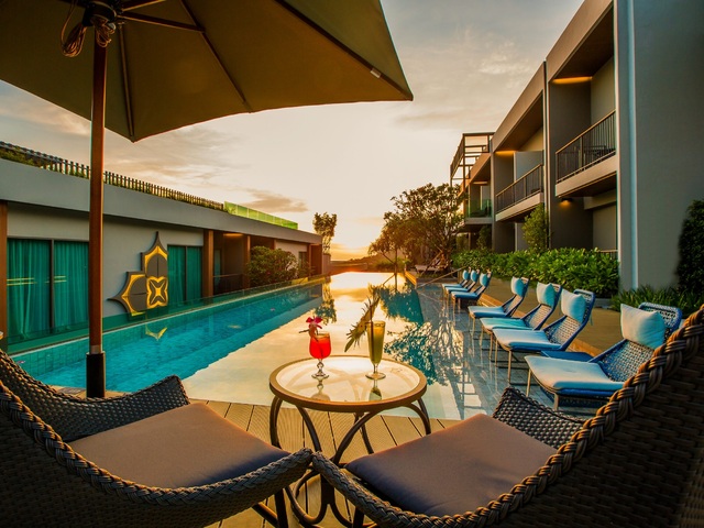 фотографии отеля AtEase Phuket Patong (ex. Fusion Suites Phuket Patong; Mai House Patong Hill) изображение №51