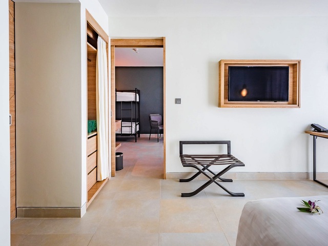 фото отеля AtEase Phuket Patong (ex. Fusion Suites Phuket Patong; Mai House Patong Hill) изображение №45