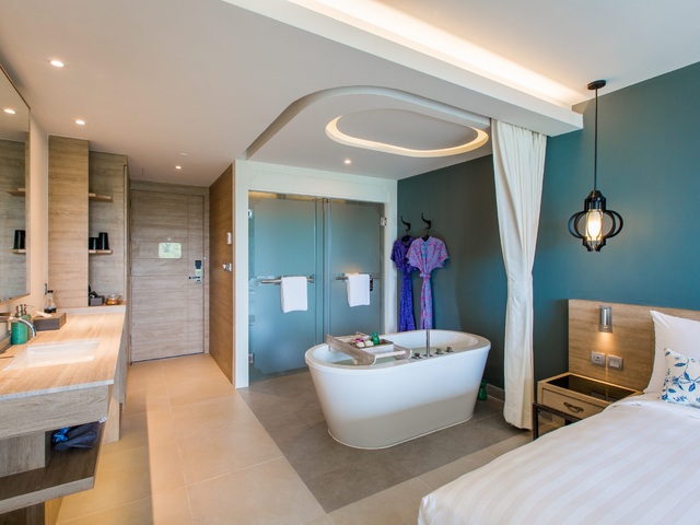 фотографии отеля AtEase Phuket Patong (ex. Fusion Suites Phuket Patong; Mai House Patong Hill) изображение №27