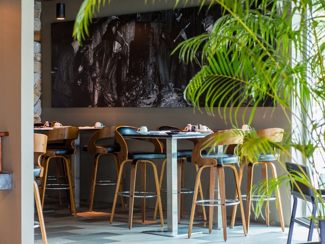 фото отеля AtEase Phuket Patong (ex. Fusion Suites Phuket Patong; Mai House Patong Hill) изображение №25