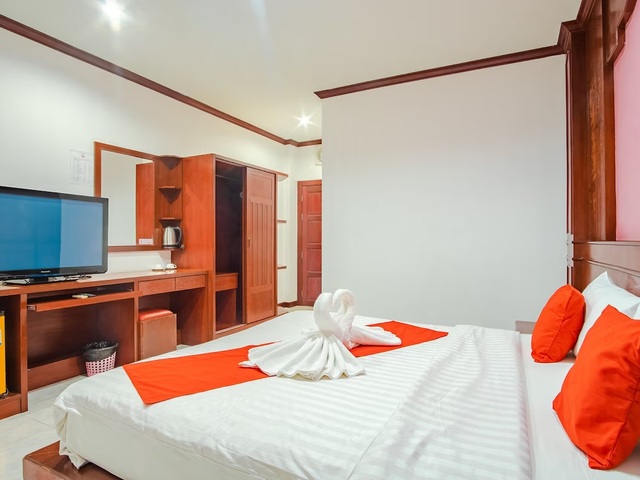 фото отеля Art Mansion Patong (ex. Maya Patong Residence; PT Residence @ Patong Beach) изображение №17