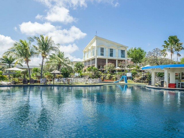 Blue Point Resort & Spa (Blue Point Bay Villas & Spa)