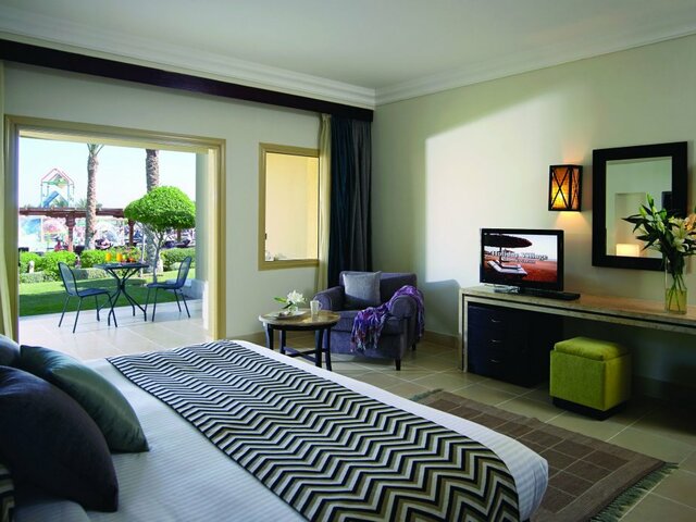 фото Coral Sea Holiday Resort (ex. Coral Sea Holiday Village Resort) изображение №66