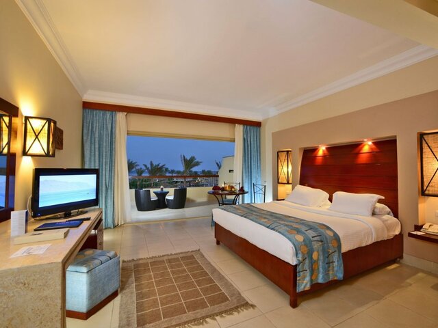 фото Coral Sea Holiday Resort (ex. Coral Sea Holiday Village Resort) изображение №70