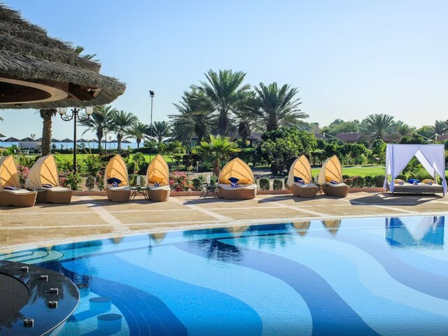 фото отеля Dhafra Beach изображение №1