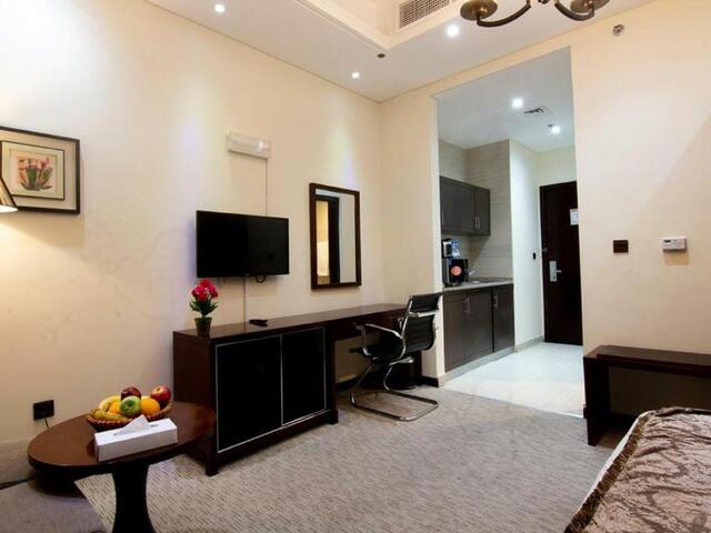 фото Better Living Hotel Apartments (ex. Milestone Hotel Apartment) изображение №2