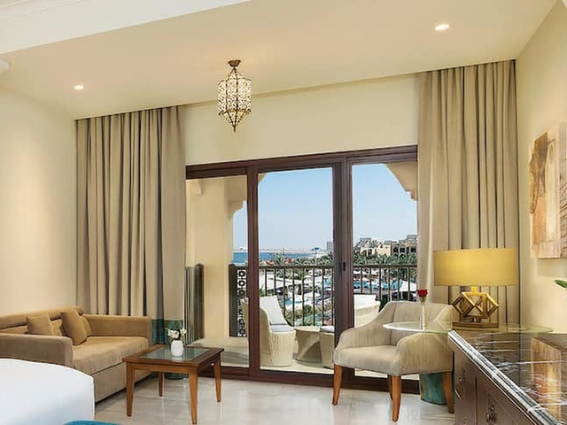 фото DoubleTree by Hilton Resort & Spa Marjan Island изображение №2