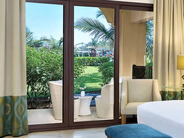 фотографии отеля DoubleTree by Hilton Resort & Spa Marjan Island изображение №3