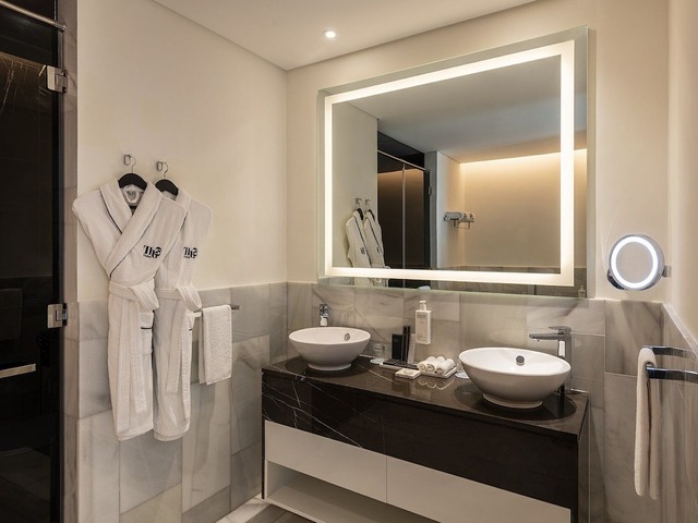 фото Th8 Palm Beach Resort, Vignette Collection by IHG (ex. Th8 Palm) изображение №70