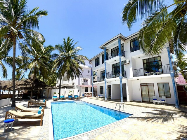 http://Bianco%20Azzurro%20Hotel%20&%20Restaurant