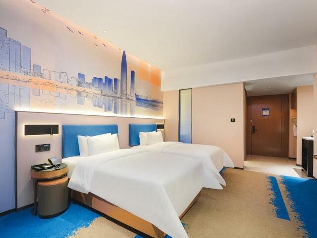 фото Hampton By Hilton Shenzhen Yuanshan изображение №26