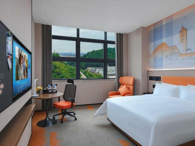 фото отеля Hampton By Hilton Shenzhen Yuanshan изображение №17